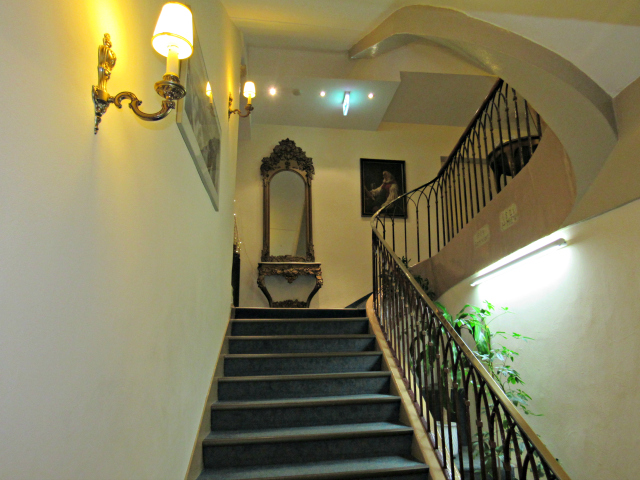 escadas-hotel-hollander-hof-heidelberg-alemanha