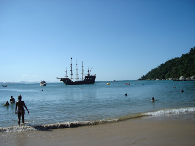 pascoa085 - Balneário Camburiú – Praia de Laranjeiras – Beto Carrero World