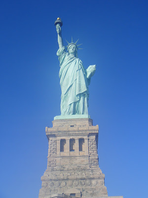 DSC01043 - 8º Dia – 10/01/2011 -  New York (Estátua da Liberdade, Wall Street e Pier 17)