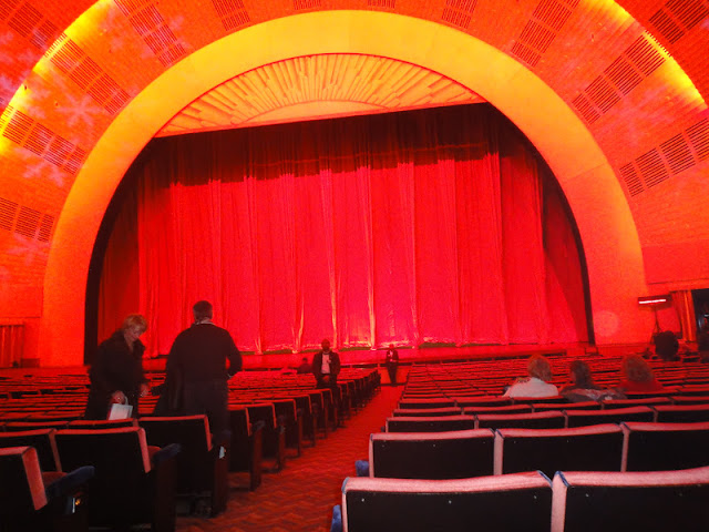 NY3JOICE076 - Radio City Christmas Spectacular – NYC