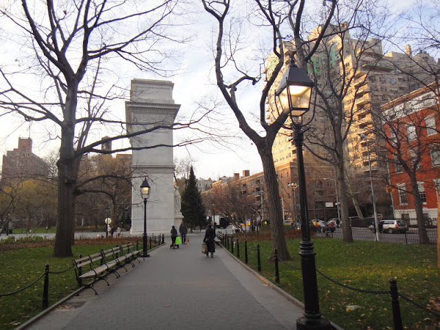 DSC06078 - Washington Square Park - NYC