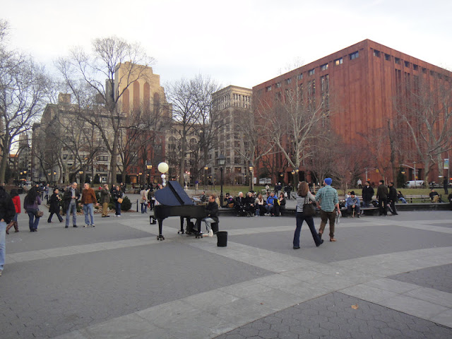 DSC06093 - Washington Square Park - NYC