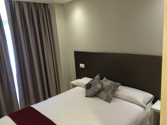 image1 - Hotel em Barcelona - Hostal Aslyp 114 (Março/2015)