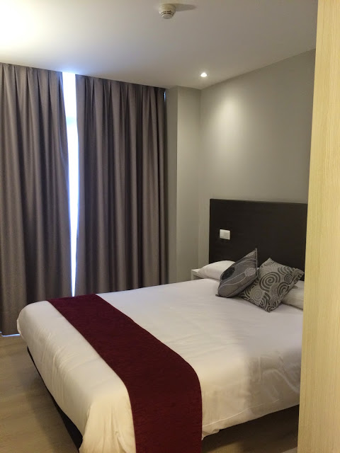 image2 - Hotel em Barcelona - Hostal Aslyp 114 (Março/2015)