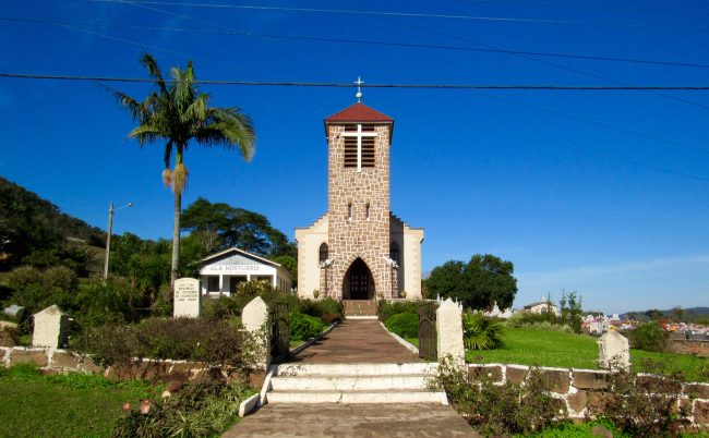 igreja westfália 650x402 - 4/497 - Westfália #giro497rs