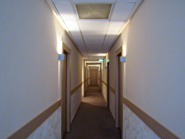 corredor quartos hotel frate sole assis italia - Dica de hospedagem em Assis: Hotel Frate Sole