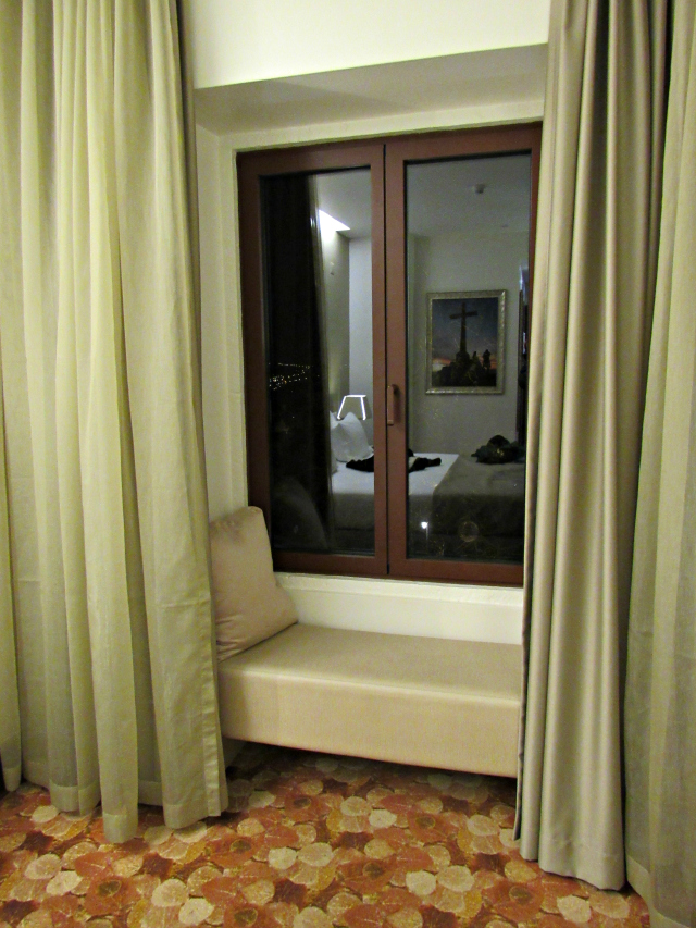 janela sofa sintra boutique hotel - Onde se hospedar em Sintra: Sintra Boutique Hotel 