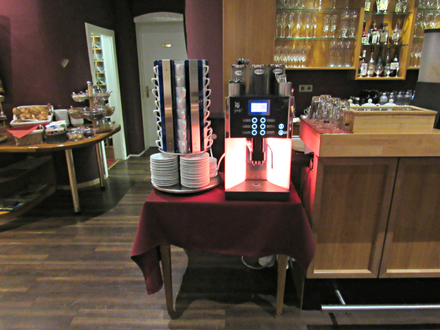 Bebidas Quentes Café da Manhã Hotel Schweizer Hof Baden Baden - Hospedagem em Baden-Baden: Hotel Schweizer Hof