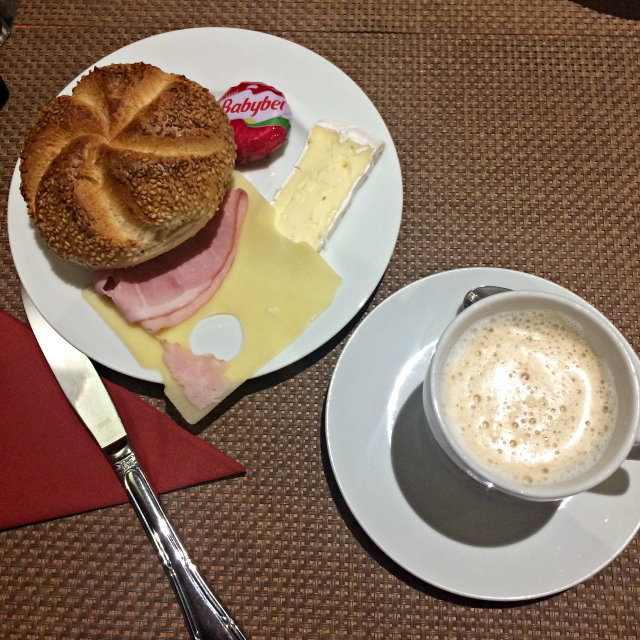 Café da manhã Hotel Schweizer Hof Baden Baden - Hospedagem em Baden-Baden: Hotel Schweizer Hof