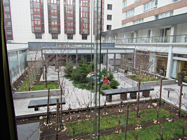 jardim interno hotel Sofitel Strasbourg - Hospedagem em Strasbourg: Sofitel Strasbourg Grande Ile