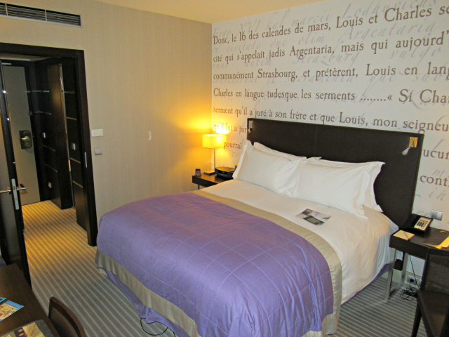 quarto hotel Sofitel Strasbourg - Hospedagem em Strasbourg: Sofitel Strasbourg Grande Ile