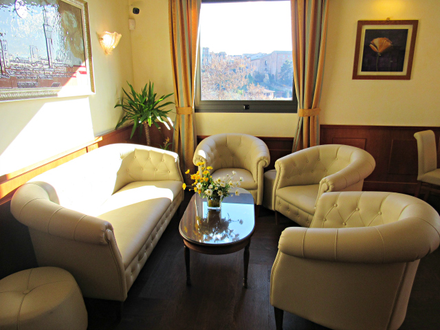 Hotel Athena Siena Italia Lounge - Dica de Hotel em Siena na Itália: Hotel Athena Siena