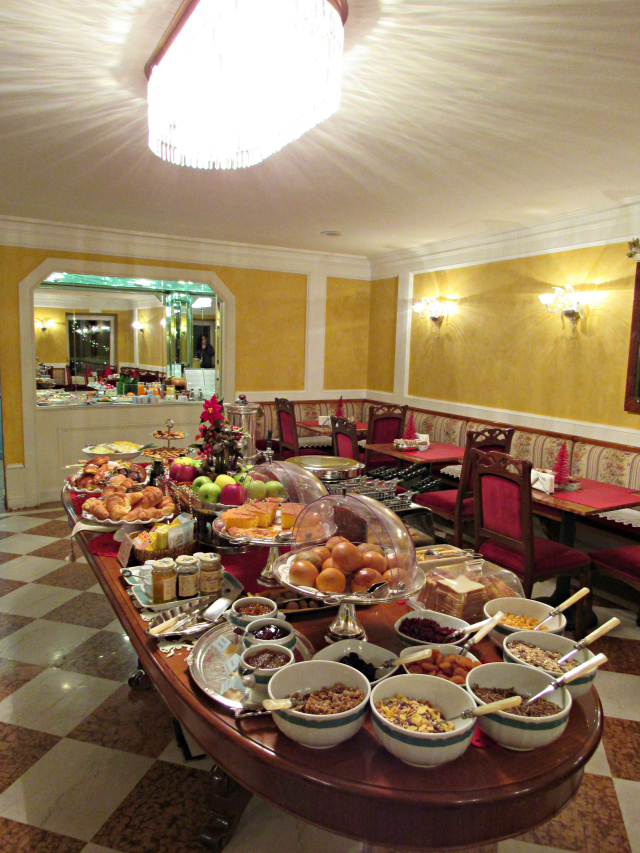 Buffet Breakfast Hotel Orologio Bologna Italia - Onde ficar em Bolonha: Art Hotel Orologio