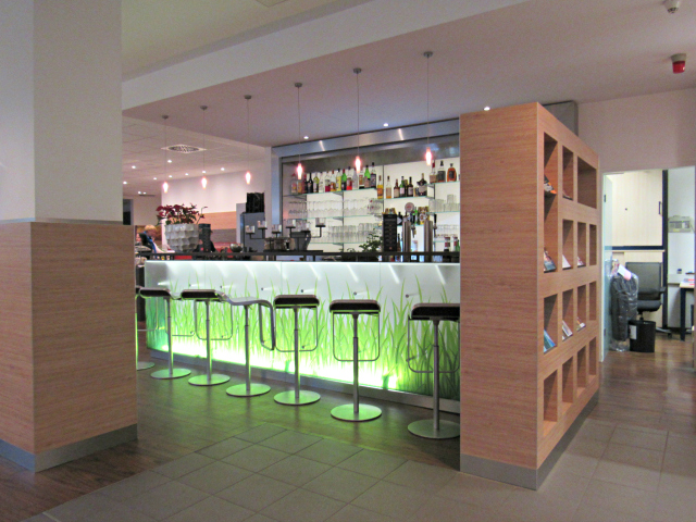Bar Lounge Hotel Ibis Stuttgart Alemanha - Ibis Stuttgart City
