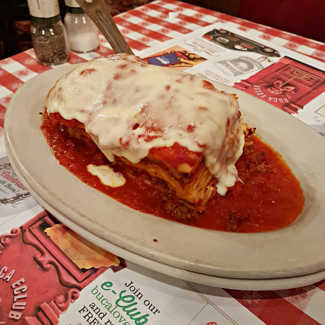 Buca di Beppo Orlando Lasagna - Buca di Beppo: Restaurante Italiano nos Estados Unidos