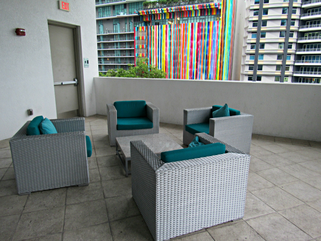 Hotel Hampton inn suites Miami brickell downtown relax espaço piscina - Hampton Inn & Suites by Hilton em Miami Brickell / Downtown