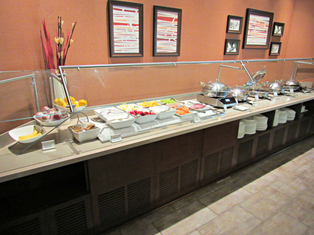 Sheraton Orlando Airport Hotel Buffet Breakfast - Hotel em Orlando: Sheraton Suites Orlando Airport