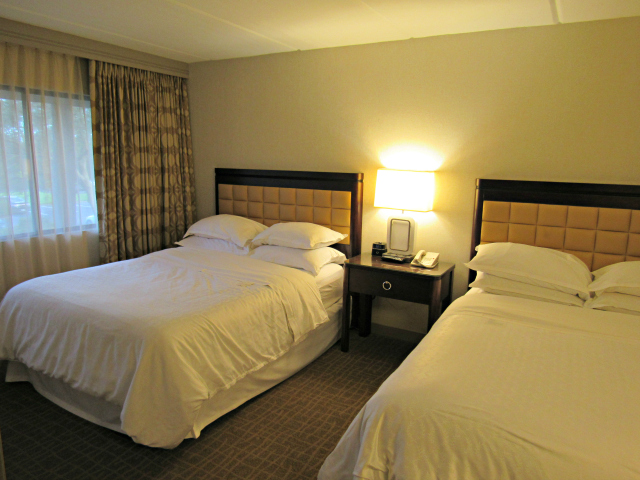 Sheraton Orlando Airport Hotel Camas - Hotel em Orlando: Sheraton Suites Orlando Airport