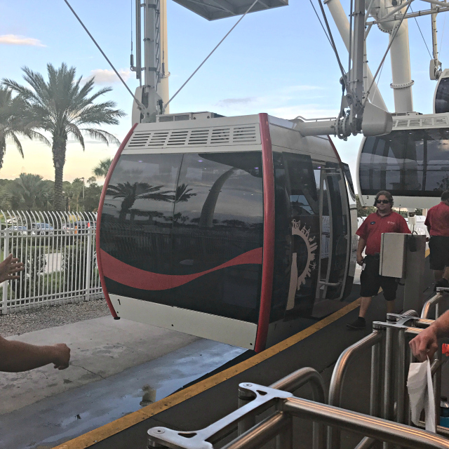 Orlando Eye Roda Gigante Chegada da Capsula - Orlando Eye: Conheça a roda gigante de Orlando