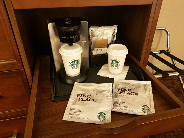 Le Centre Sheraton Montreal Hotel Café Starbucks - Hotel em Montreal: Le Centre Sheraton Montreal Hotel