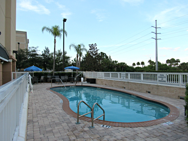 Hotel Fairfield Inn Suites by Marriott Titusville Kennedy Space Center Piscina - Hotel próximo ao Kennedy Space Center: Fairfield Inn and Suites by Marriott Titusville