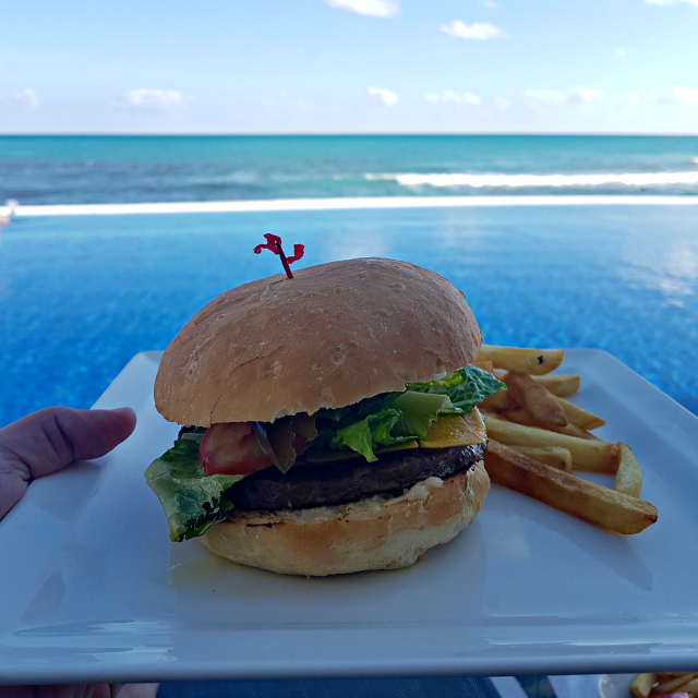 Hotel All Inclusive Senses Artsana Playa Del Carmen Burger - Nossa primeira vez em um All Inclusive - Hotel em Playa del Carmen