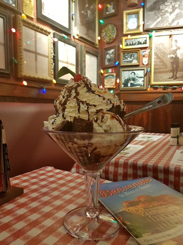 Restaurante Italiano Buca Di Beppo New York Times Square Ice Cream - Buca di Beppo: Restaurante Italiano em New York