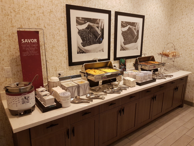 Hotel Hampton Inn Miami Midtown Breakfast Quentes - Hotel em Miami Midtown: Hampton Inn & Suites Miami Midtown