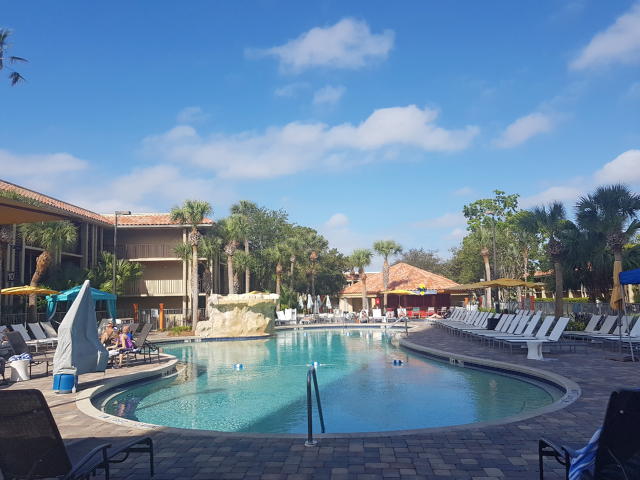 DoubleeTree by HIlton Hotel Orlando at SeaWorld Pool - Hotel em Orlando: DoubleTree by Hilton Hotel Orlando at SeaWorld