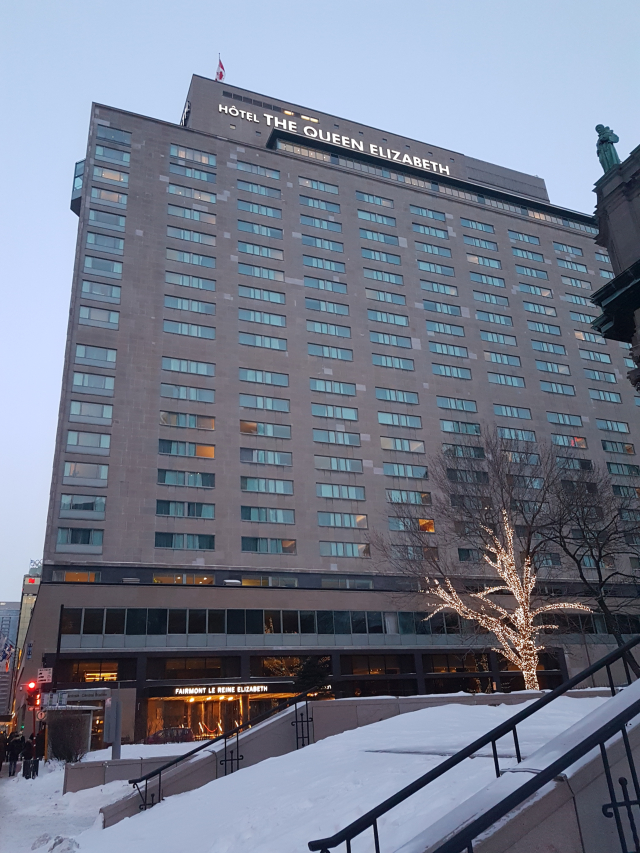 Hotel Fairmont Le Reine Elizabeth fachada - Fairmont Le Reine Elizabeth - Hotel em Montreal