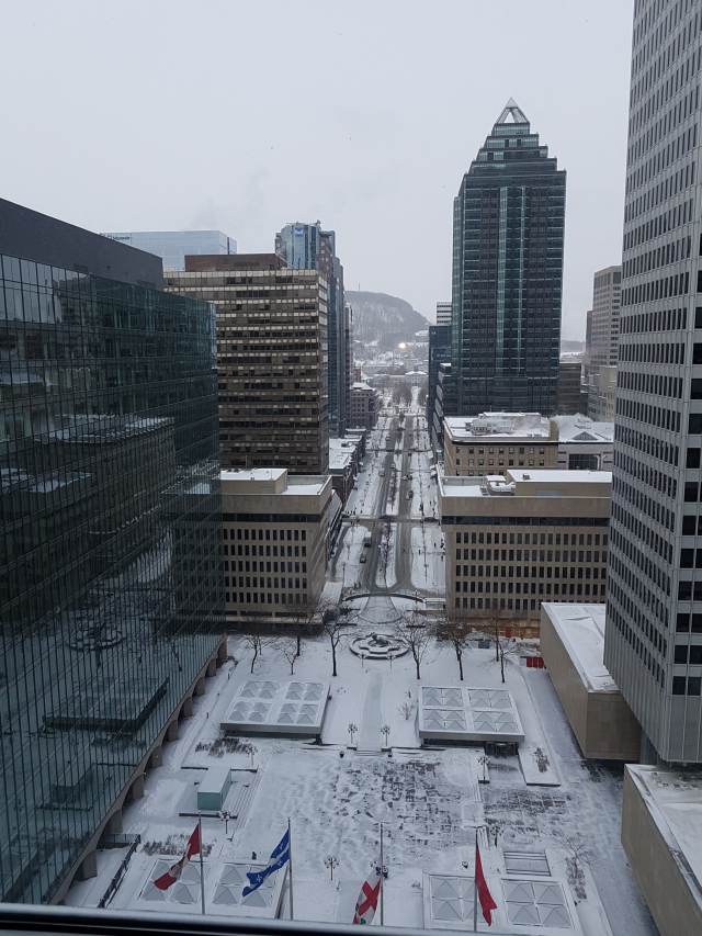 Hotel Fairmont Le Reine Elizabeth vista do quarto - Fairmont Le Reine Elizabeth - Hotel em Montreal