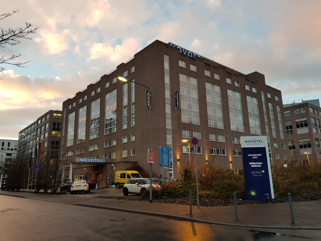 Fachada Novotel Frankfurt - Alemanha | Janeiro de 2019 | Roteiro de 9 dias | Introdução
