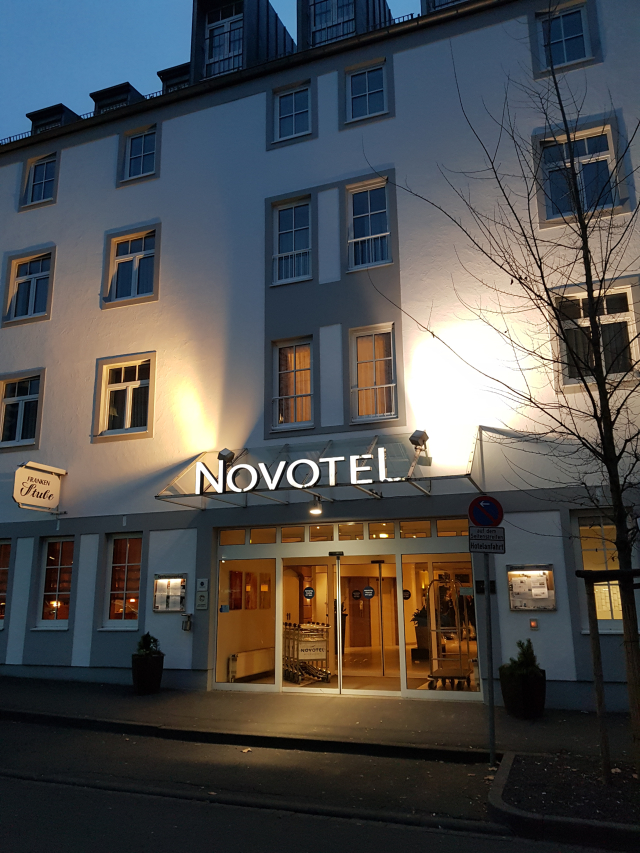 Fachada Novotel Wurzburg - Alemanha | Janeiro de 2019 | Roteiro de 9 dias | Introdução