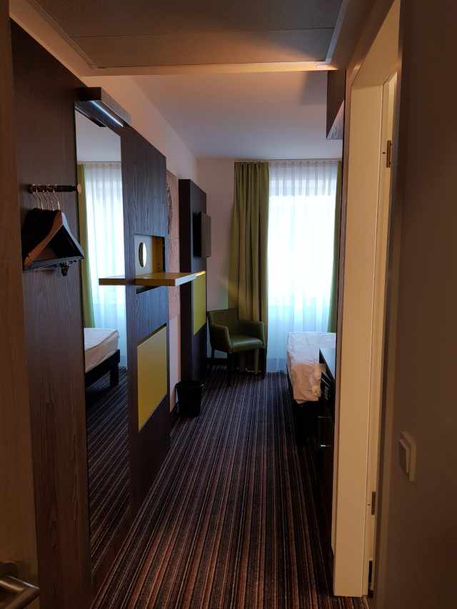 Hotel Ibis Styles Trier Entrada do Quarto - Ibis Styles Trier - Recomendação de Hotel em Trier