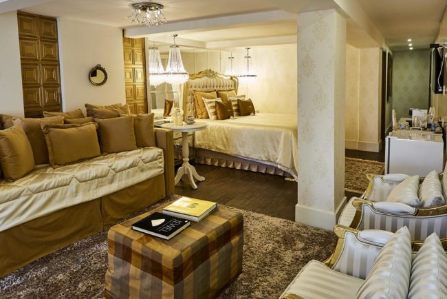 Hotel Saint Petrius Centro Gramado 650x434 - 15 Hotéis na Serra Gaúcha para aproveitar com o seu Amor